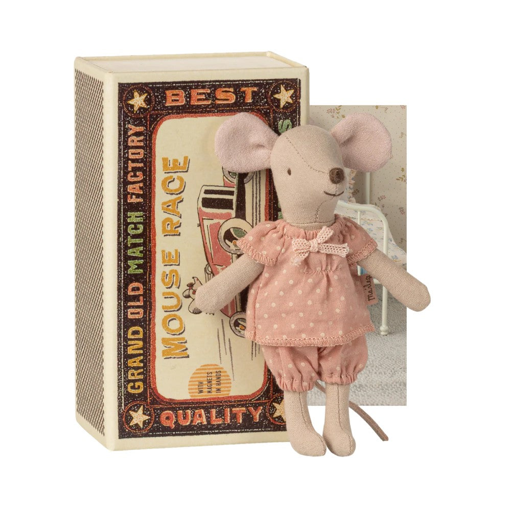 Big sister mouse in matchbox