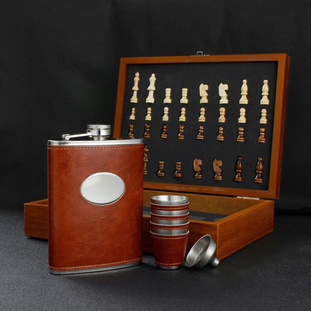 Hip Flask Set with Wooden Chess