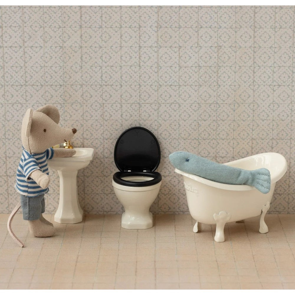 WC, Mouse - Off white