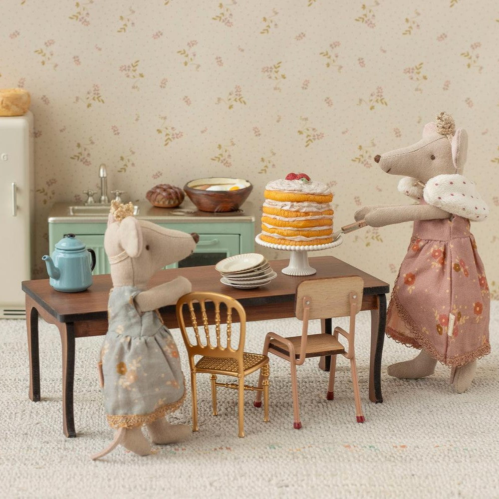 Party cake and cake stand, Mouse - Off white