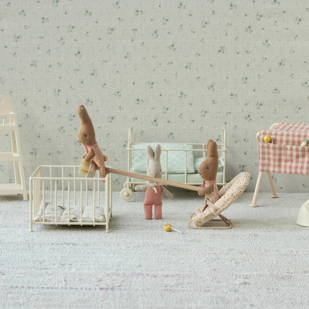 Rabbit, My - Red check