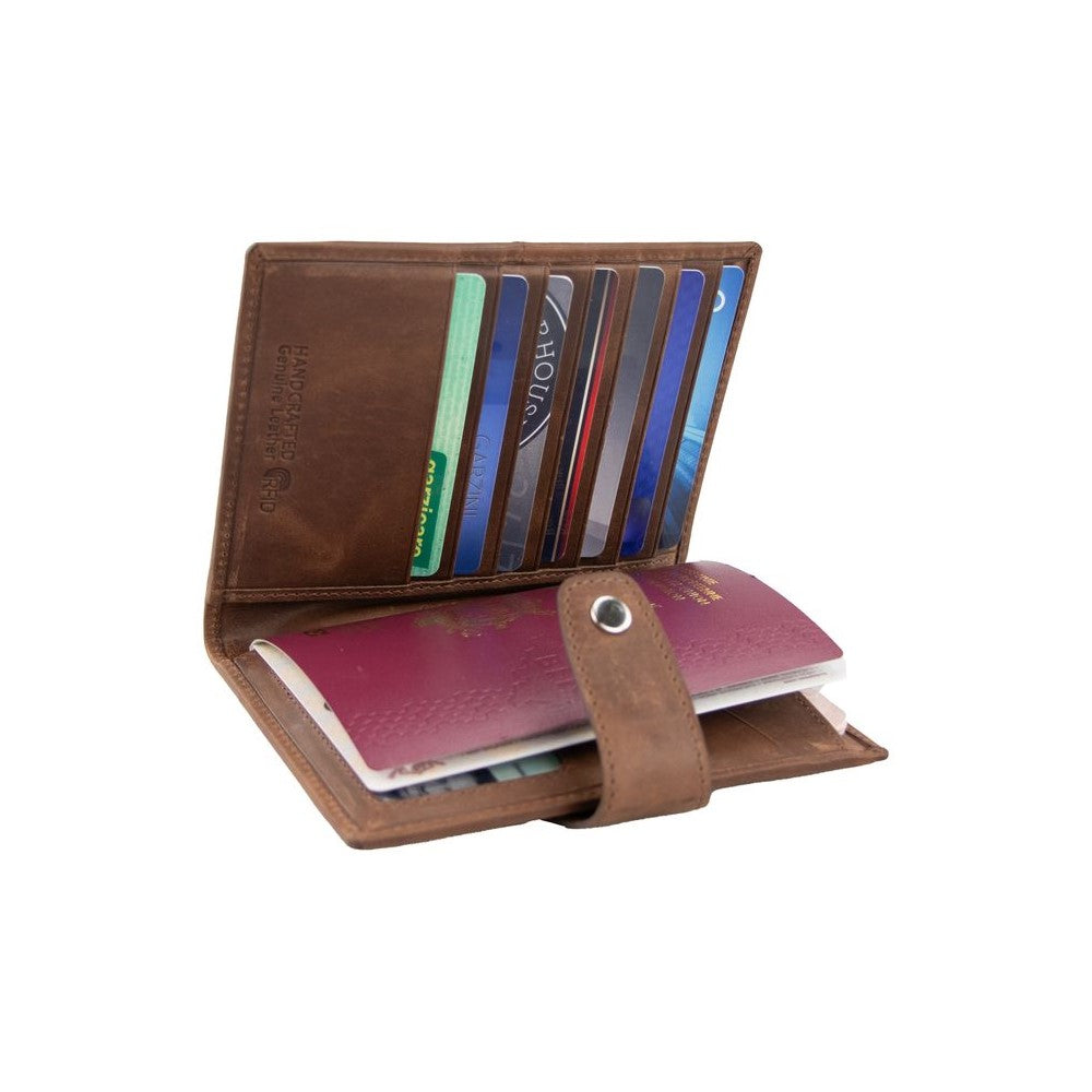 Passport Holder AirTag  - Brushed Brown