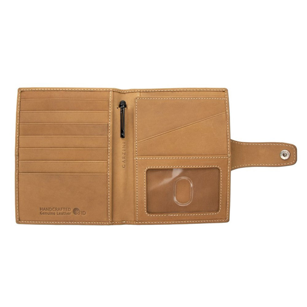 Passport Holder AirTag  - Camel Brown