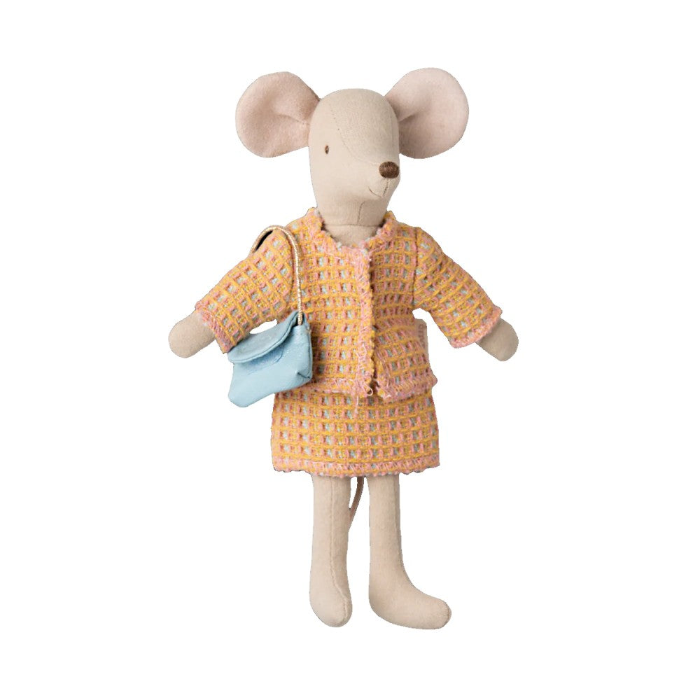 Suit, Mum mouse