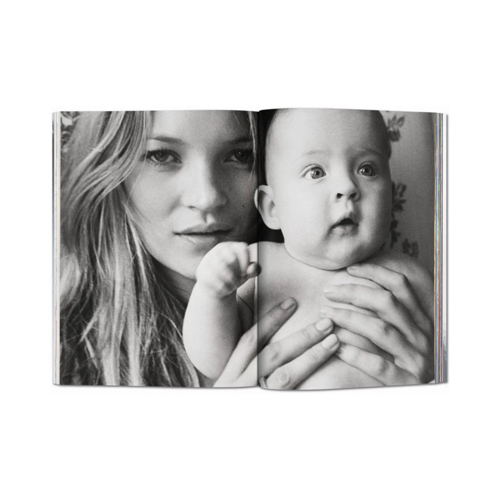 Kate Moss by Mario Testino - XL